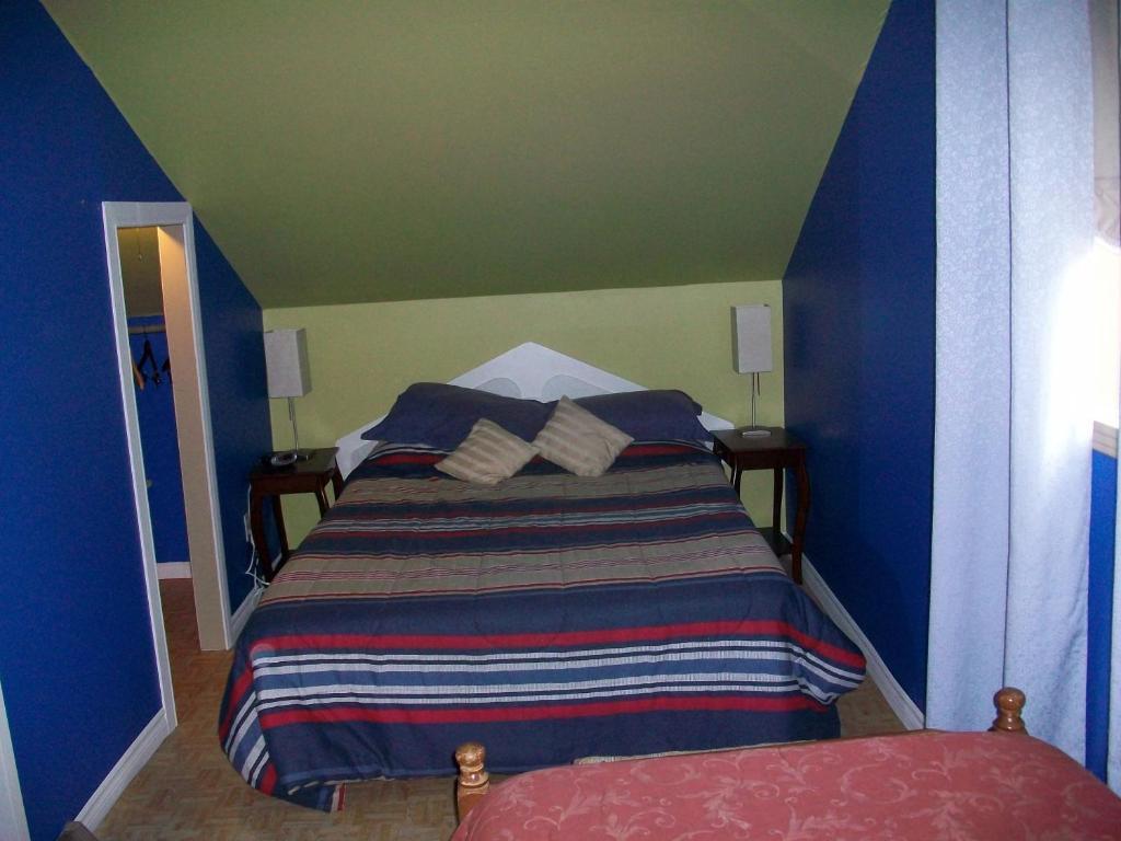 Gite De La Pisciculture Bed & Breakfast Saint-Faustin-Lac-Carre Room photo